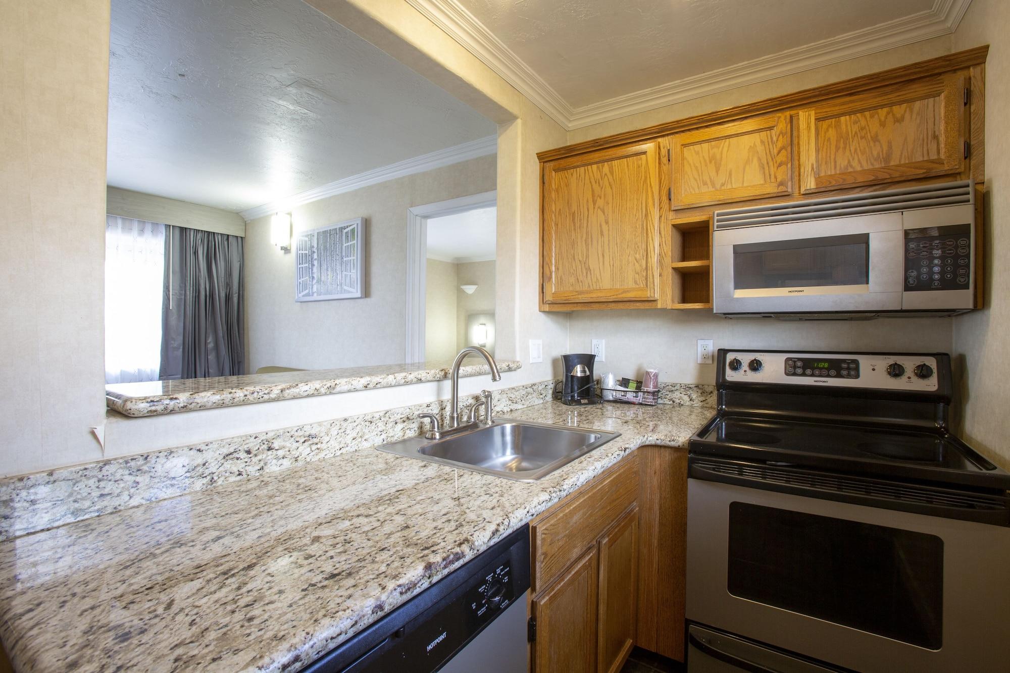 Hotel Aspen Flagstaff/ Grand Canyon Innsuites Exterior photo